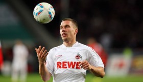 开云-巅峰双雄，莱万多夫斯基的绝杀与莎拉波娃的抢七史诗